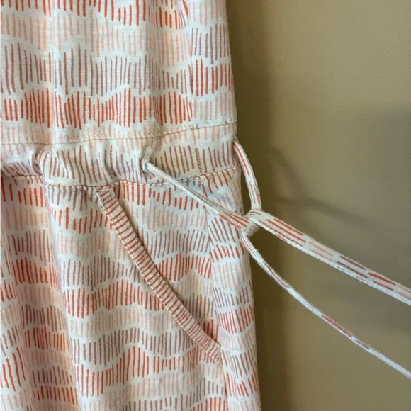 Duluth Trading Co. Sleeveless Dress Size Small in Excellent Condition - Picture 5 of 12